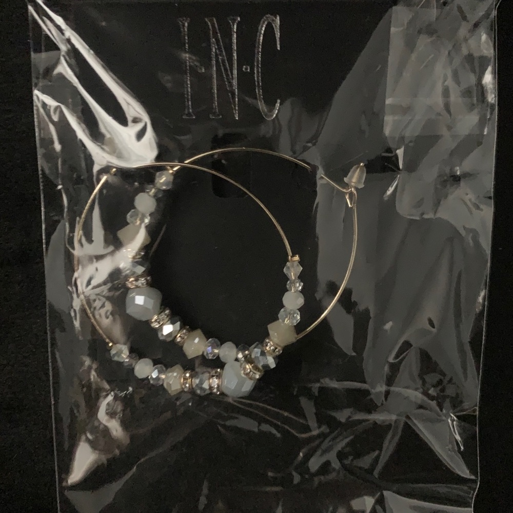 *IN PACKAGE* International Concepts Hoops